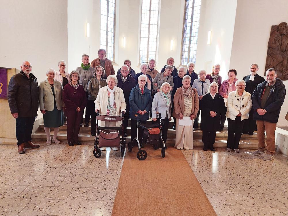 Die Jubilarinnen und Jubilare in der Johanneskirche am Palmsonntag